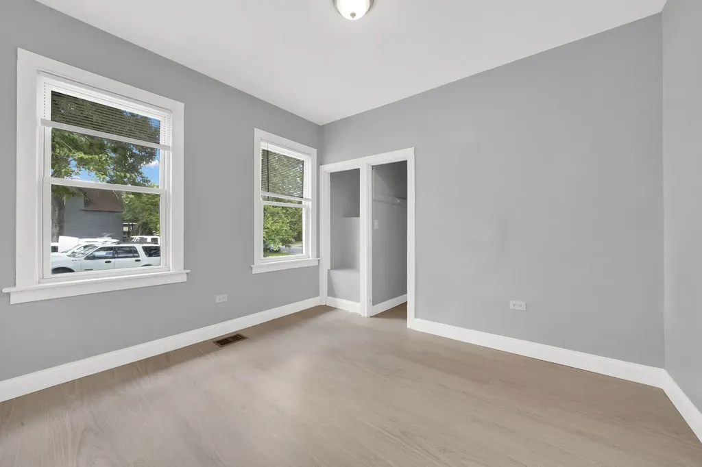 12432 South State Street Chicago IL 60628