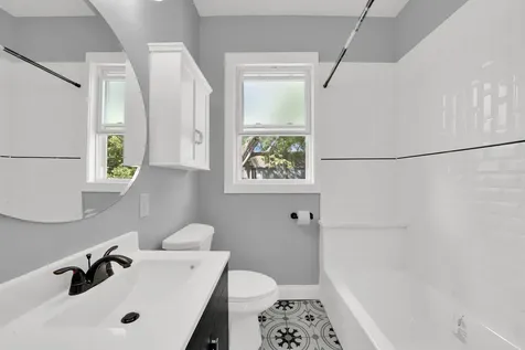 12432 South State Street Chicago IL 60628
