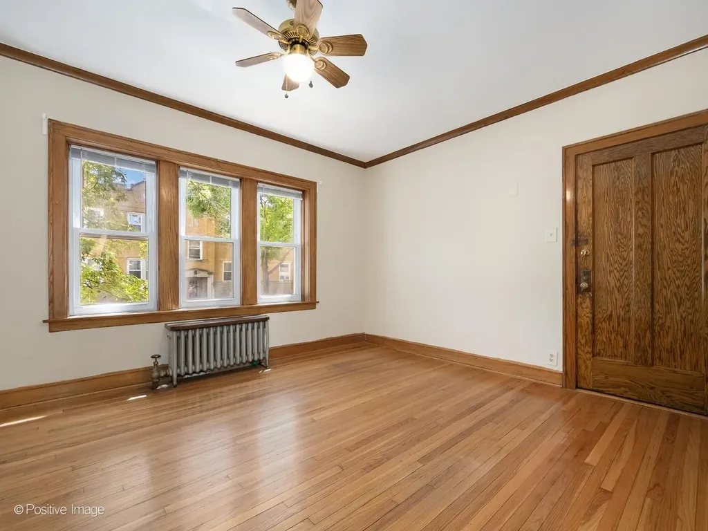 5434 West Wellington Avenue Chicago IL 60641