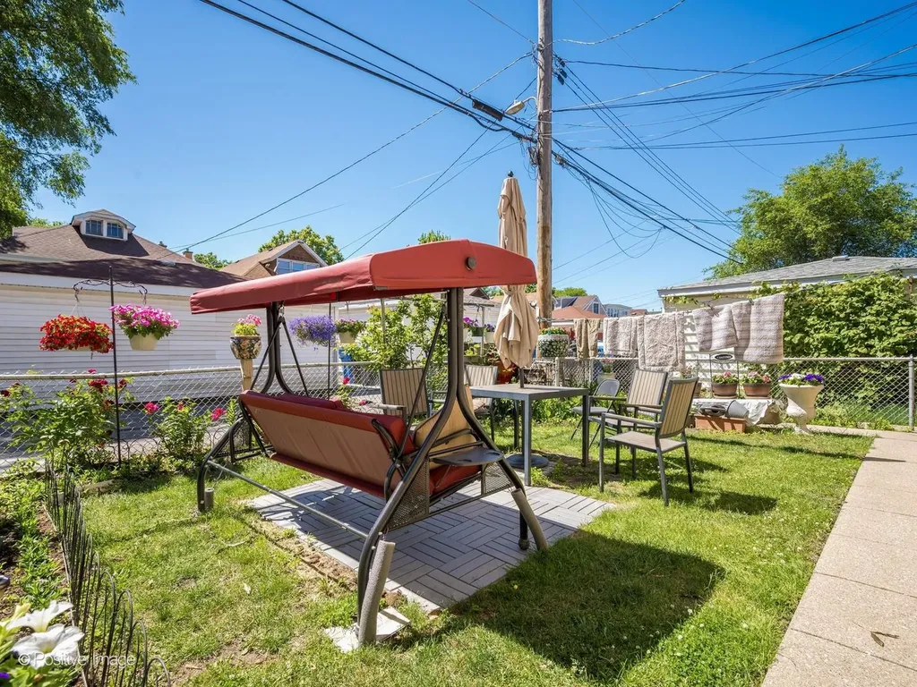 5434 West Wellington Avenue Chicago IL 60641