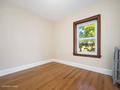 5434 West Wellington Avenue Chicago IL 60641