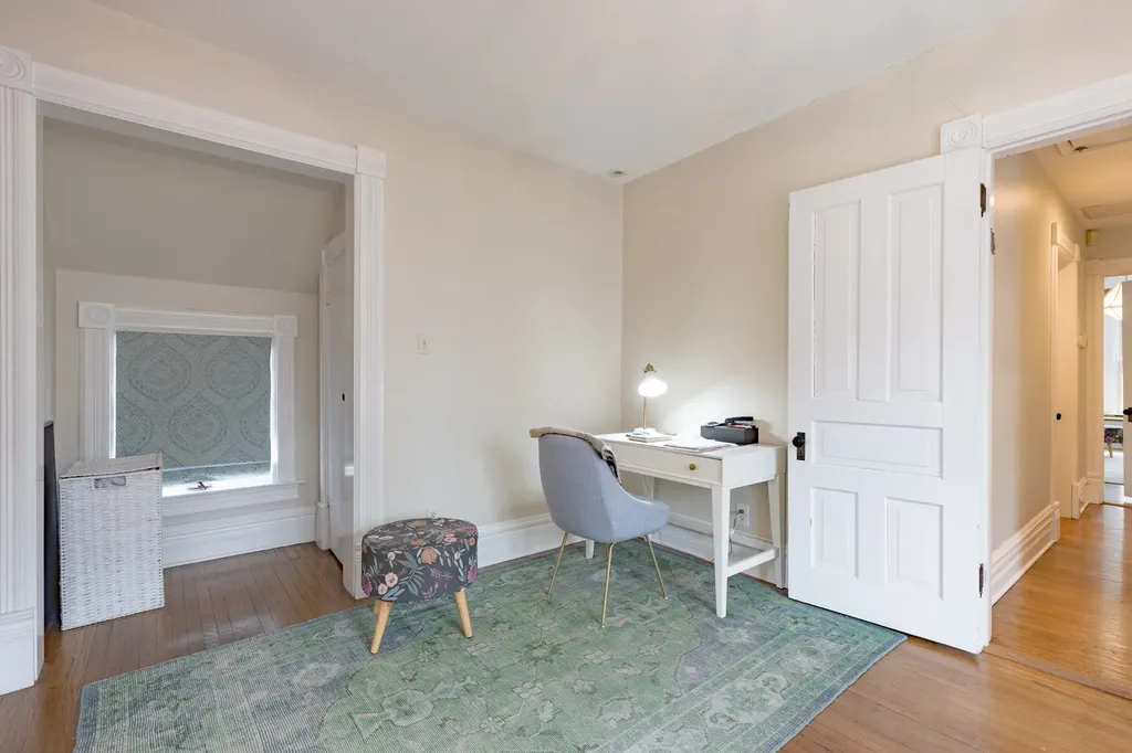 1220 East 57th Street Chicago IL 60637