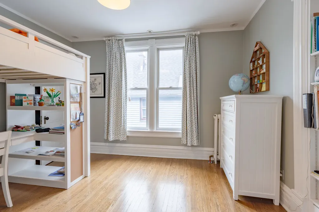 1220 East 57th Street Chicago IL 60637