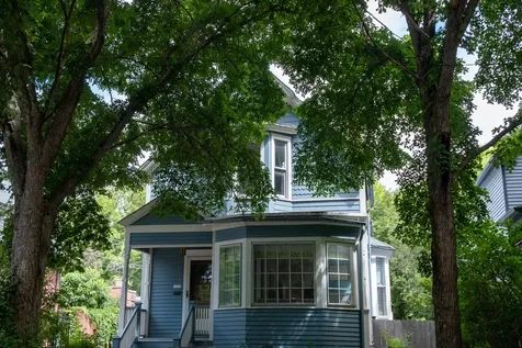 1220 East 57th Street Chicago IL 60637