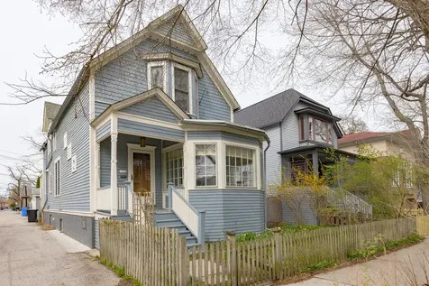 1220 East 57th Street Chicago IL 60637
