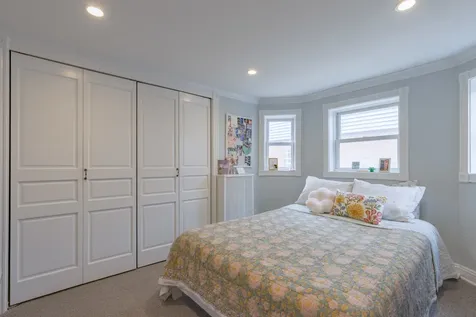 1220 East 57th Street Chicago IL 60637