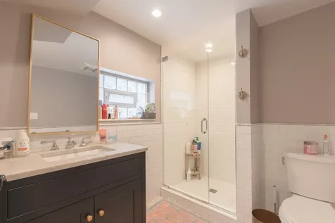 1220 East 57th Street Chicago IL 60637