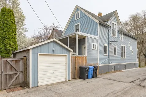 1220 East 57th Street Chicago IL 60637
