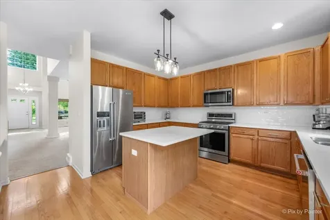 2896 Davenport Drive West Chicago IL 60185