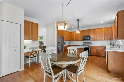 2896 Davenport Drive West Chicago IL 60185