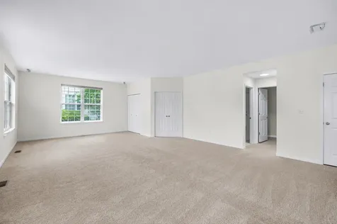 2896 Davenport Drive West Chicago IL 60185