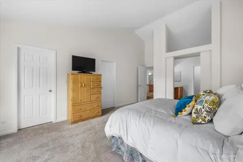 2896 Davenport Drive West Chicago IL 60185
