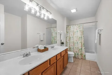 2896 Davenport Drive West Chicago IL 60185