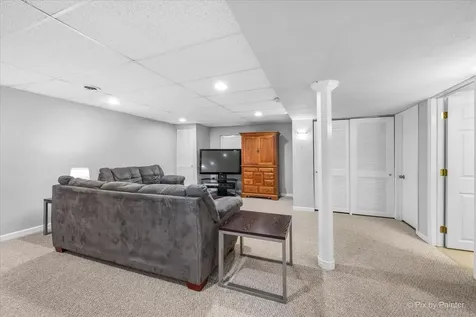 2896 Davenport Drive West Chicago IL 60185