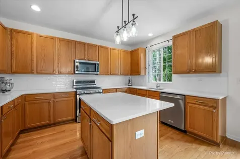 2896 Davenport Drive West Chicago IL 60185