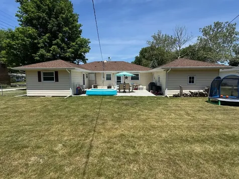 915 West 19th Street Sterling IL 61081
