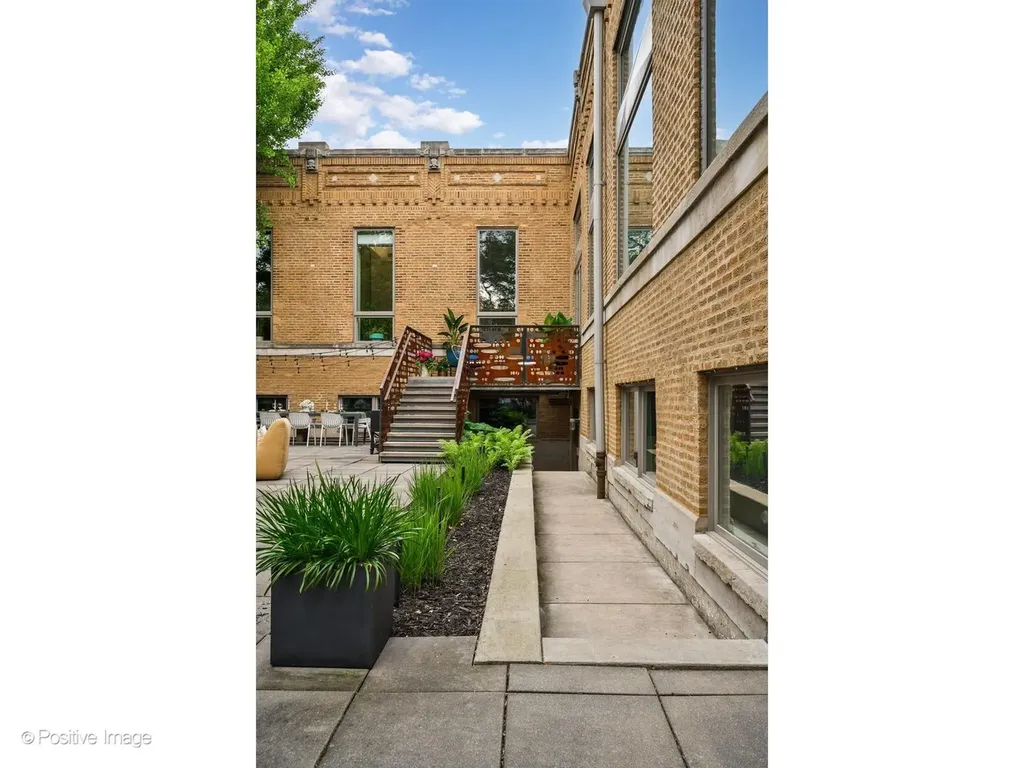1019 North Wolcott Avenue Chicago IL 60622