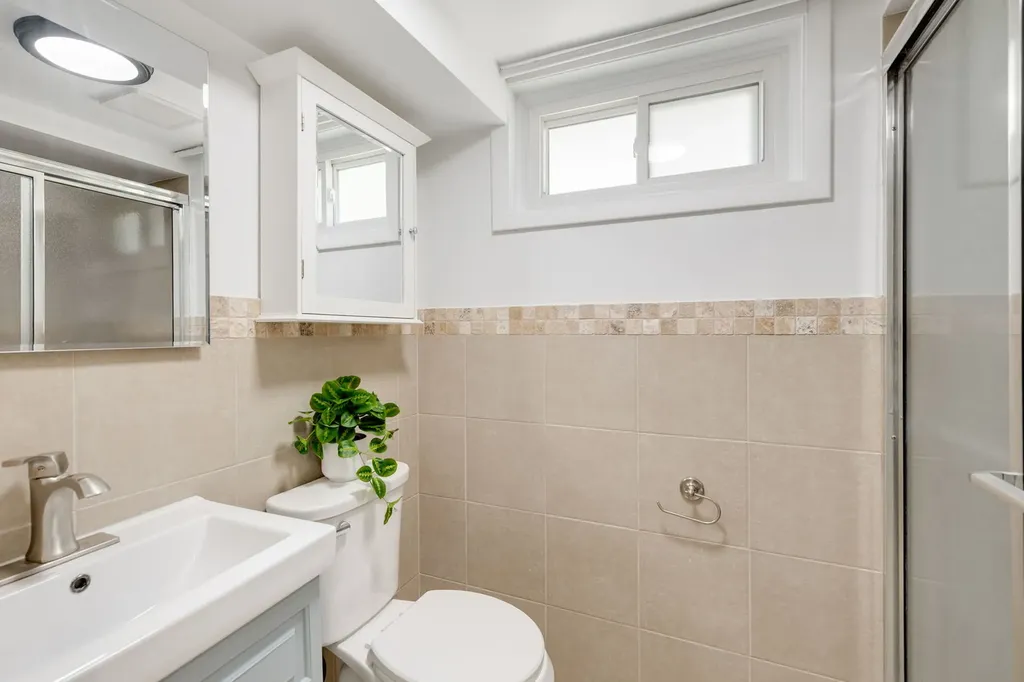 604 Lavergne Avenue Wilmette IL 60091
