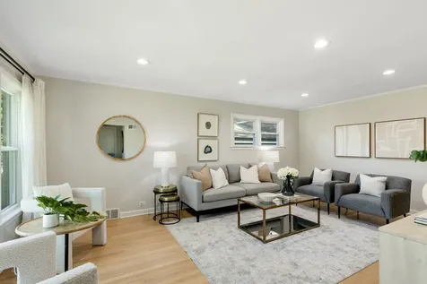 604 Lavergne Avenue Wilmette IL 60091