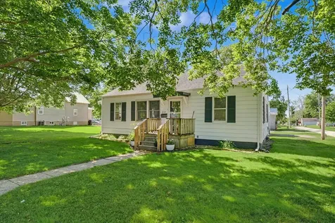 219 East 4th Street Gibson City IL 60936