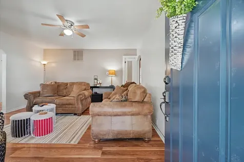 219 East 4th Street Gibson City IL 60936