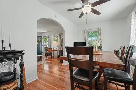 219 East 4th Street Gibson City IL 60936