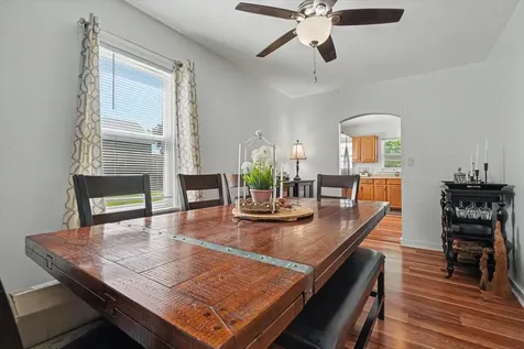 219 East 4th Street Gibson City IL 60936