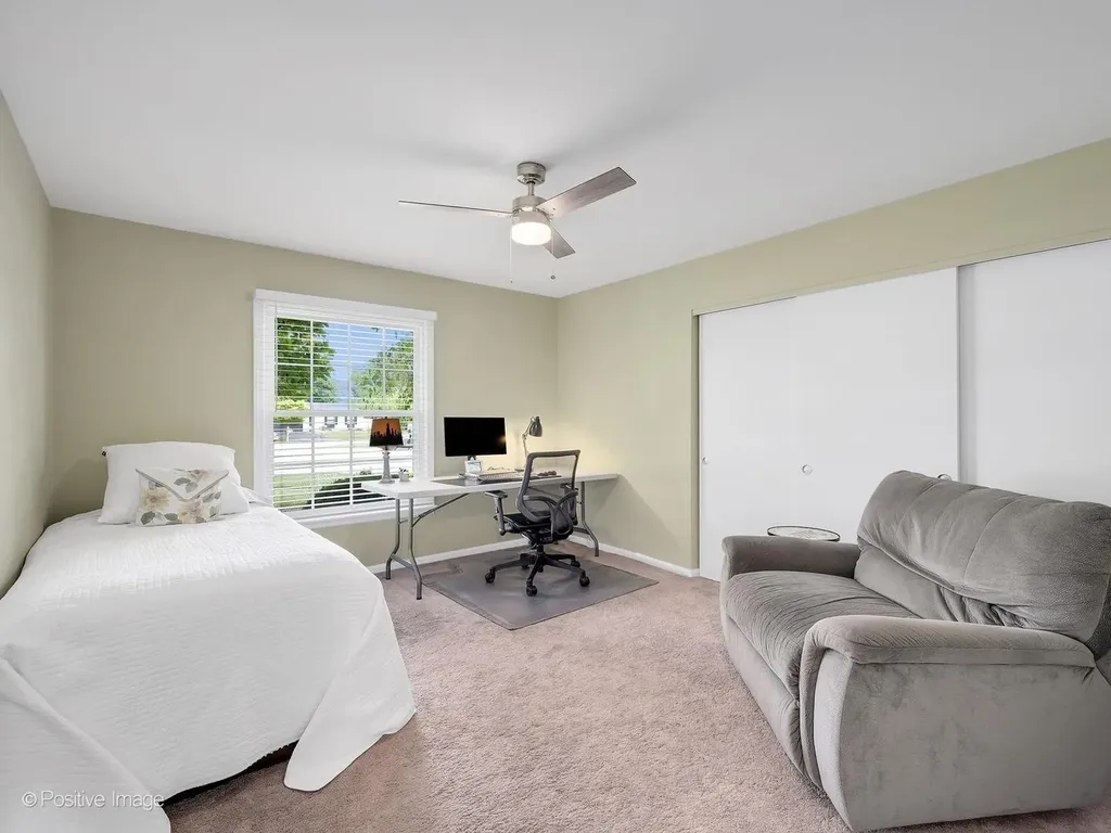 627 Oakwood Drive Westmont IL 60559