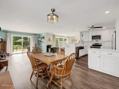 627 Oakwood Drive Westmont IL 60559