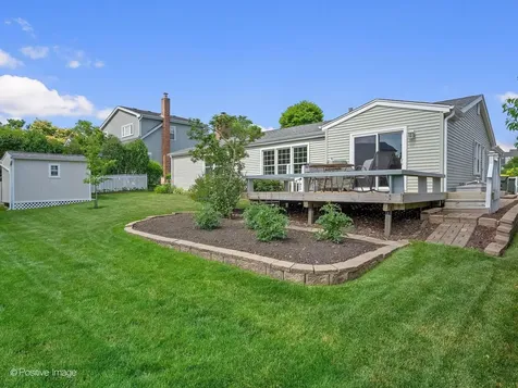 627 Oakwood Drive Westmont IL 60559