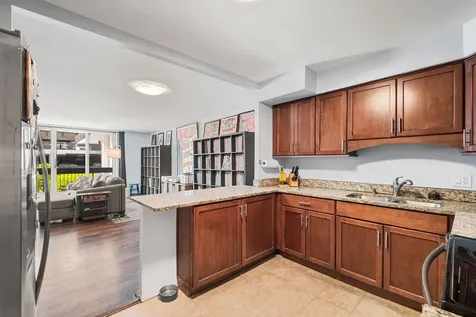 5901 North Sheridan Road Chicago IL 60660