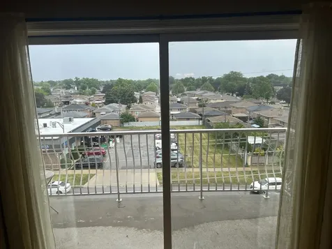 4534 North Cumberland Avenue Chicago IL 60656