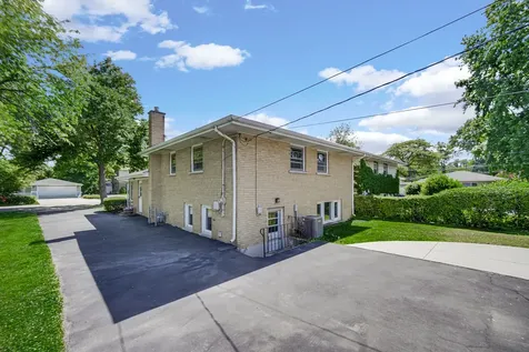 1112 Hickory Road Homewood IL 60430