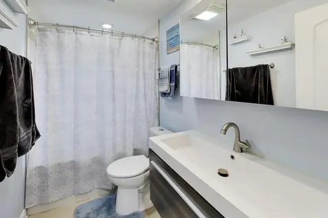 7937 West Elmgrove Drive Elmwood Park IL 60707
