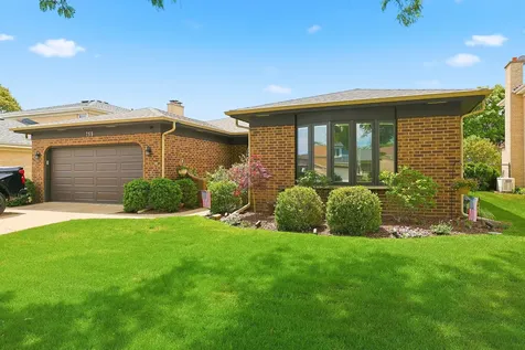 759 Yorkshire Lane Des Plaines IL 60016