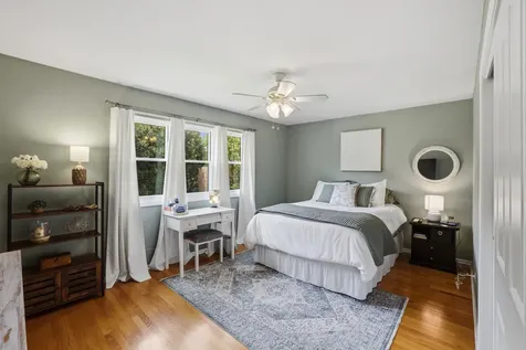 759 Yorkshire Lane Des Plaines IL 60016