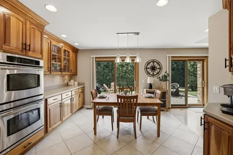 759 Yorkshire Lane Des Plaines IL 60016