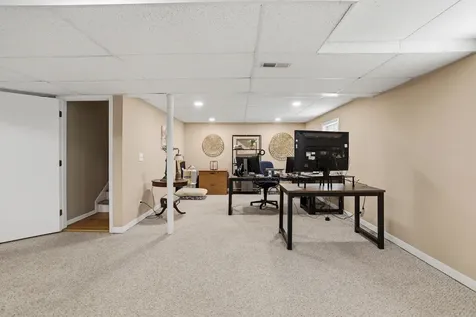 759 Yorkshire Lane Des Plaines IL 60016