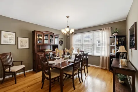 759 Yorkshire Lane Des Plaines IL 60016
