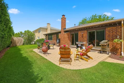 759 Yorkshire Lane Des Plaines IL 60016