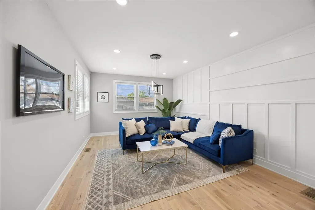 3842 West 108th Place Chicago IL 60655