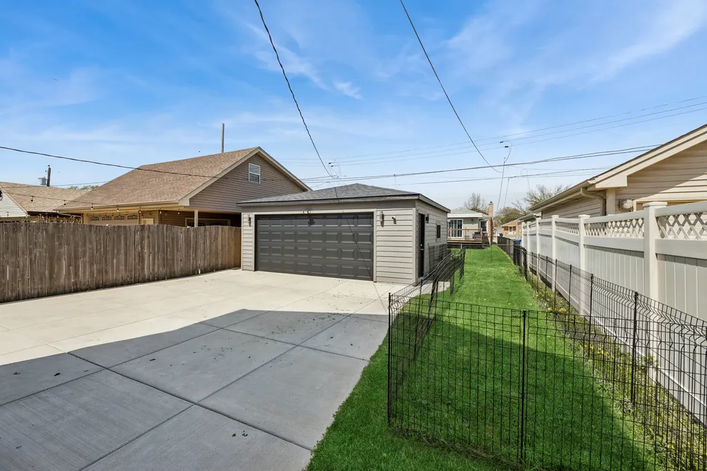 3842 West 108th Place Chicago IL 60655