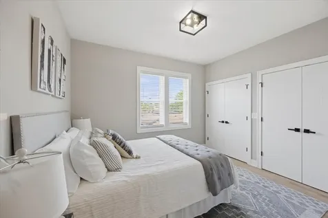 3842 West 108th Place Chicago IL 60655