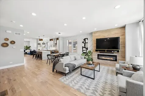 3842 West 108th Place Chicago IL 60655