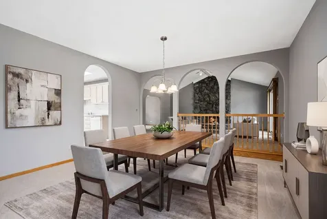 11S056 Madison Street Burr Ridge IL 60527