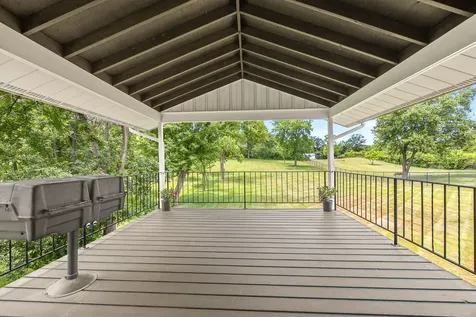 11S056 Madison Street Burr Ridge IL 60527