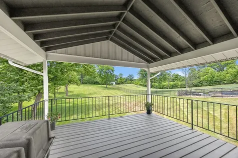 11S056 Madison Street Burr Ridge IL 60527