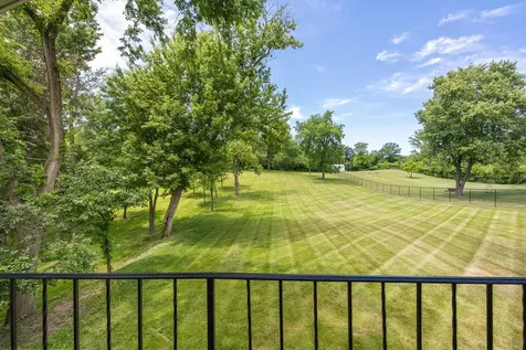 11S056 Madison Street Burr Ridge IL 60527