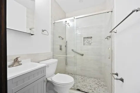 11S056 Madison Street Burr Ridge IL 60527