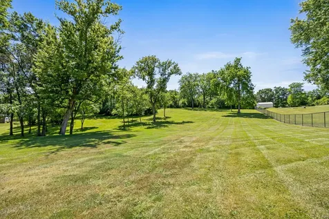 11S056 Madison Street Burr Ridge IL 60527
